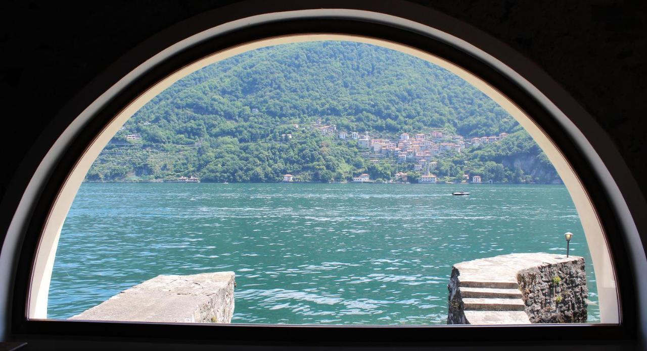 House On The Lake Shore Of Laglio Extérieur photo