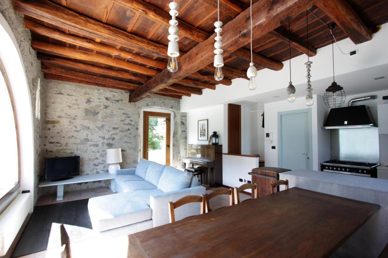 House On The Lake Shore Of Laglio Extérieur photo